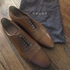 Gucci Lace-up Shoe